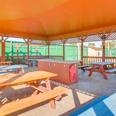 Cozy Waterfront Port Isabel Cottage With Deck! Bagian luar foto